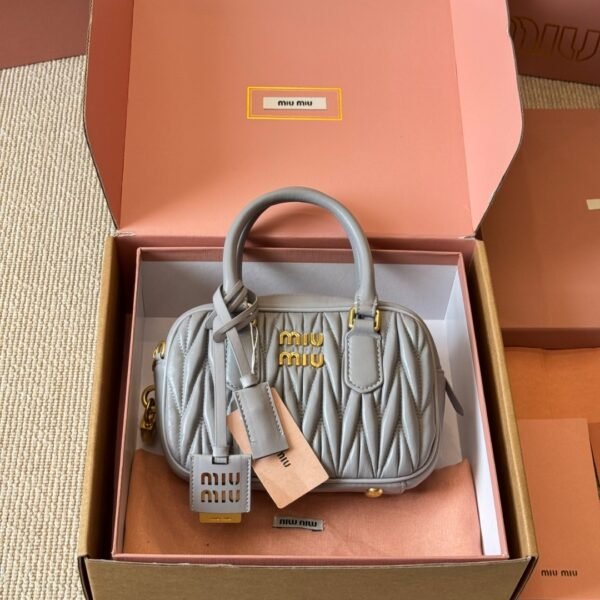 Miu Miu  Arcadie