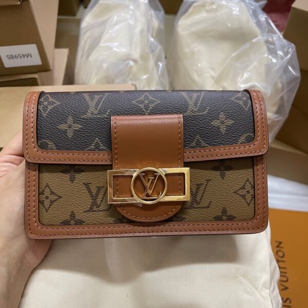 Dauphine Chain Wallet