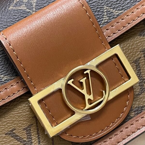 Dauphine Chain Wallet