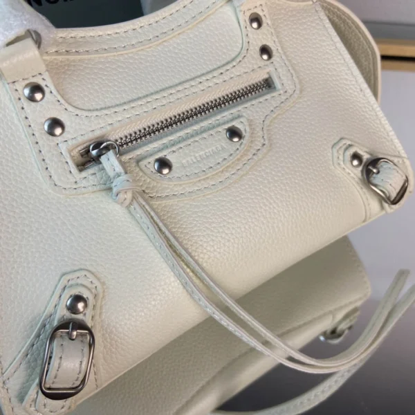 Balenciag* Neo Classic biker bag Size: 16.5*22*9*14.5cm