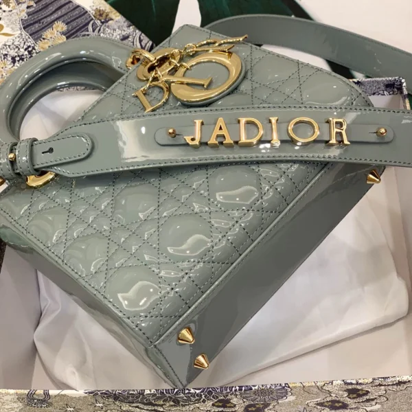 ABCDior Calf Patent Leather Rattan Tote Size: 20 x 16.5 x 8cm