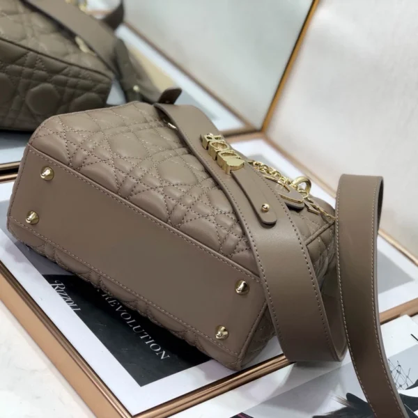 ABC Alphabet model Enamel clasp: 20cm