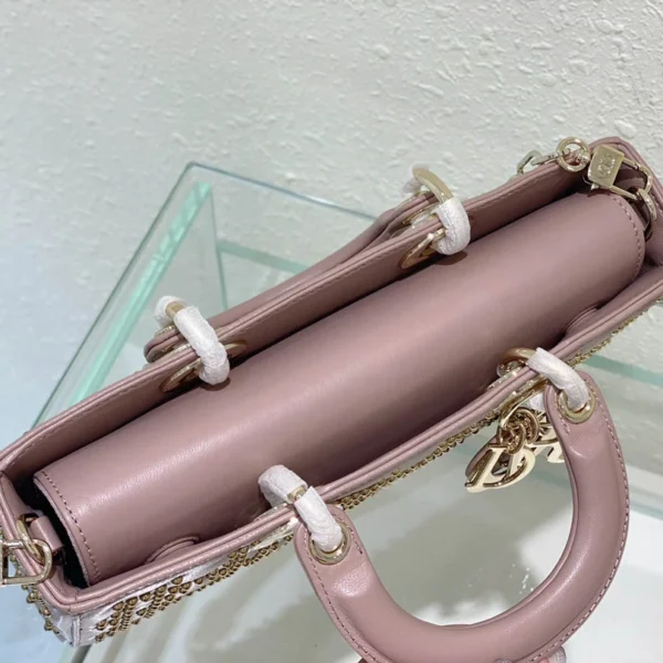 Lady Dior Collection Size: 26cm