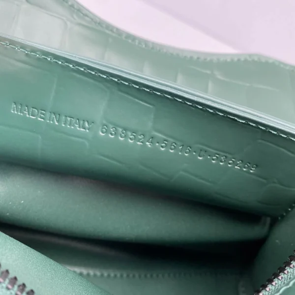 Balenciag* Neo Classic biker bag model number: 92535 size: 40*54*21.5*34cm 25*33*13*20cm