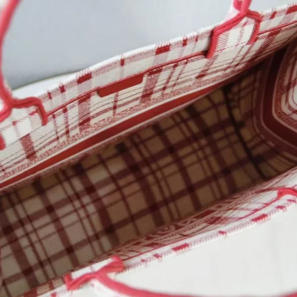 Decorative Organ Card Case Size: 11.5cm