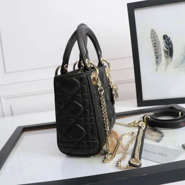 Lady Dior Handbag Ref: D6708-1 Size:17x 15 x 7cm