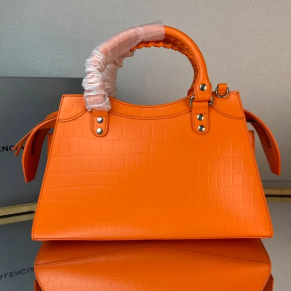 Balenciag* Neo Classic biker bag Size: 25*33*13*20cm