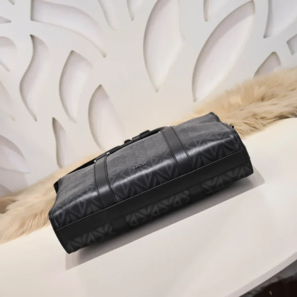 Hit the Road Briefcase Size: 36*27*6cm