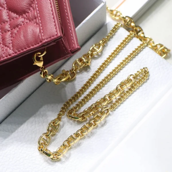 Caro Collection Ref. 7002 Rose Size: 19 x 14 x 3 cm