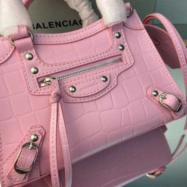 Balenciag* Neo Classic biker bag Size: 16.5*22*9*14.5cm