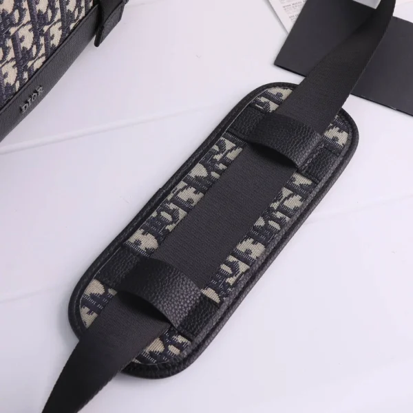 DiorExplorer Messenger Bag Size:31*21*8cm Model CD-1060