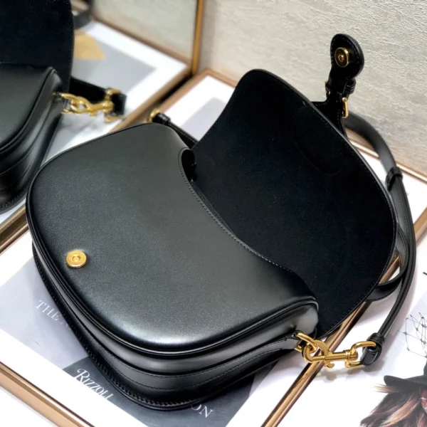 CARO Series Size: 19*11*6.5cm