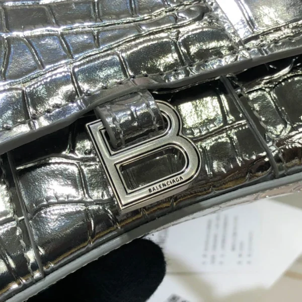 Parisienne Model: LG0115 Size: 11.5x14x4.5cm