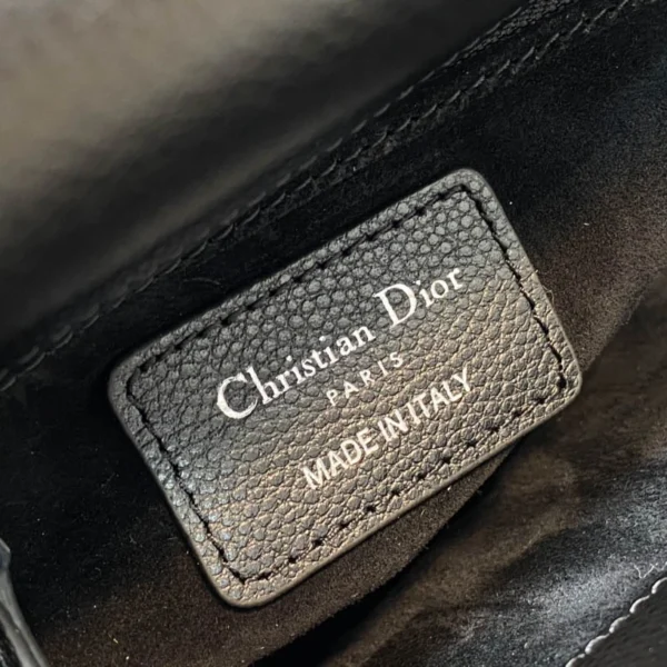 Classic Lady toffee bag size:17cm