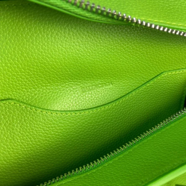 Balenciag* Neo Classic Casual Bag Size: 18cm