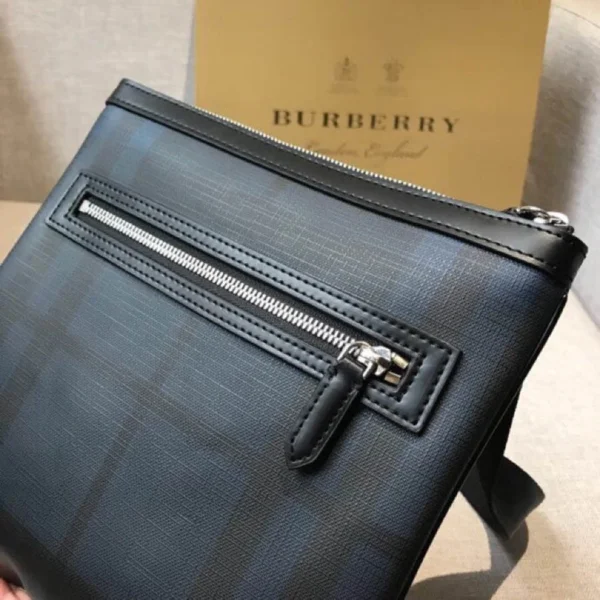 Satchel Size:27x28cm Code:400123