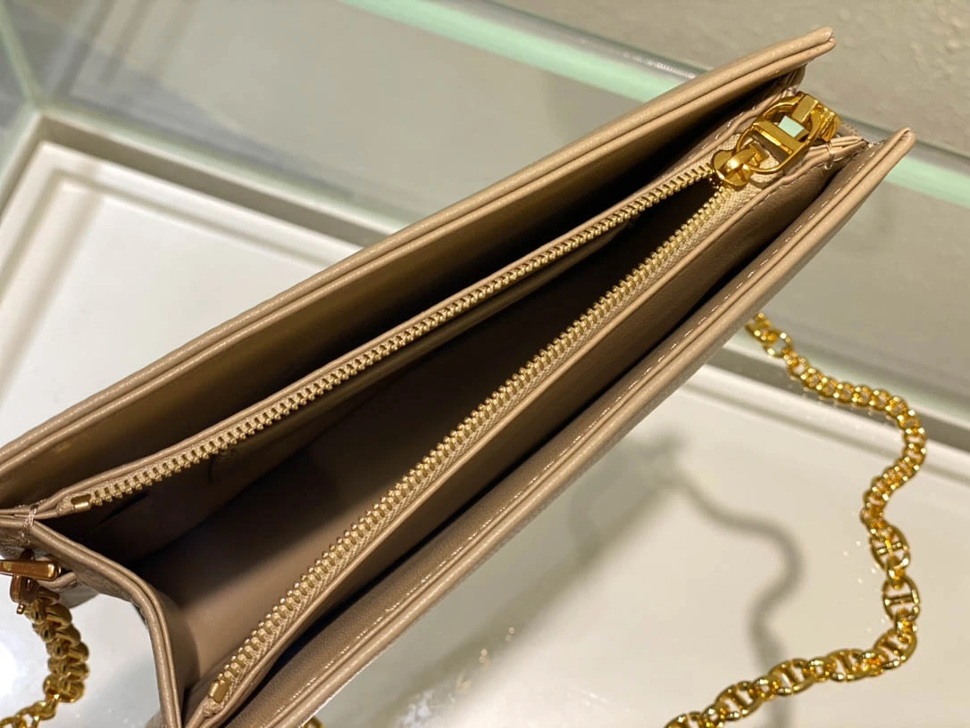 i8634b8bd44569679bd4dcf01285b0c76