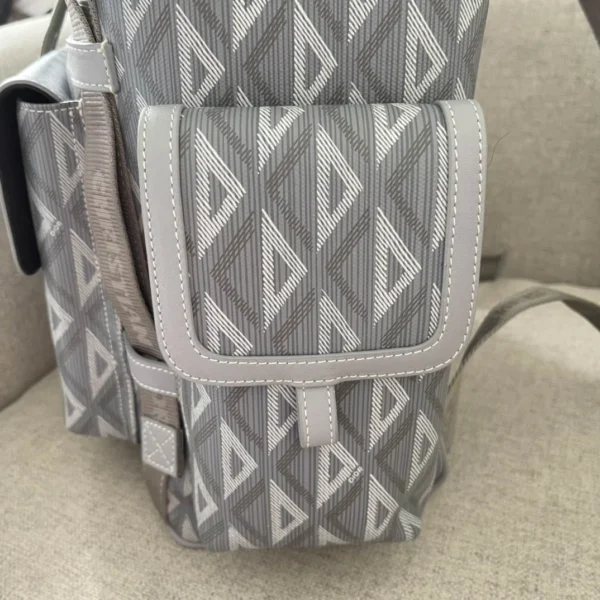 Hit the Road Shoulder Bag Size: 43*51*20