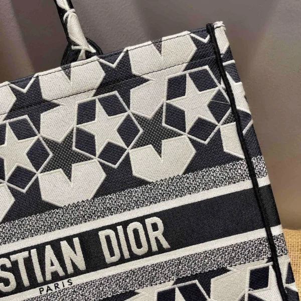 Book Tote  Collection   Size: 41.5cm 36cm