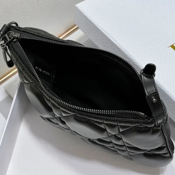 Caro Tulip Size: 25cm