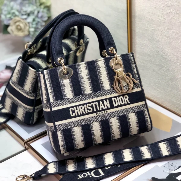 Lady Embroidery Collection Size:24cm