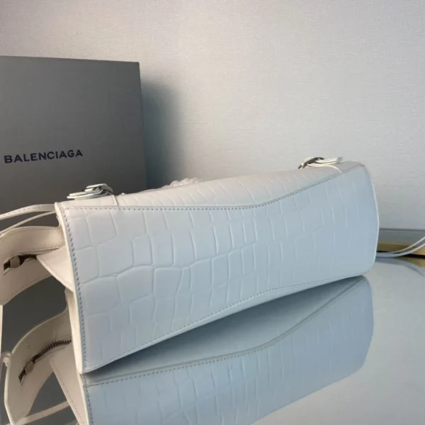 Balenciag* Neo Classic Casual Bag Size: 18cm