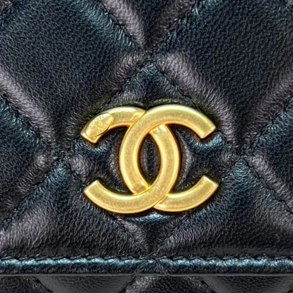 Chanel Box Bag Size: 16 9.5 8, Style: 81230