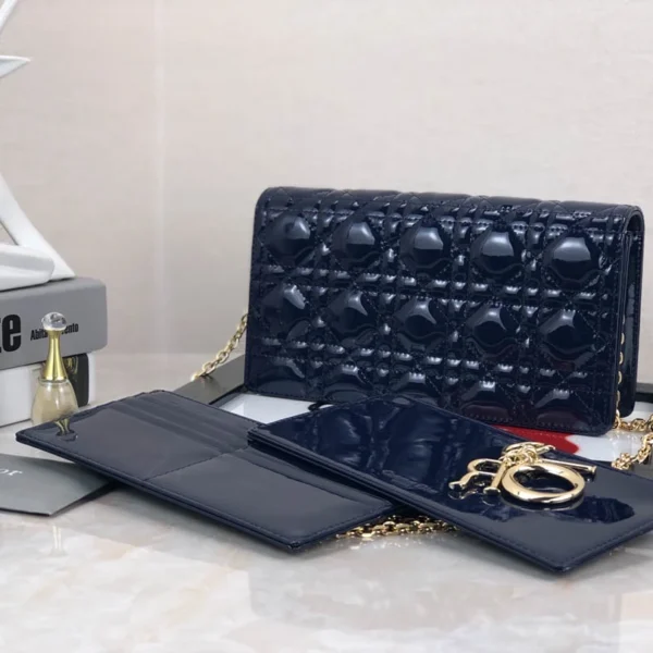 Diamond Classic Size: 22cm