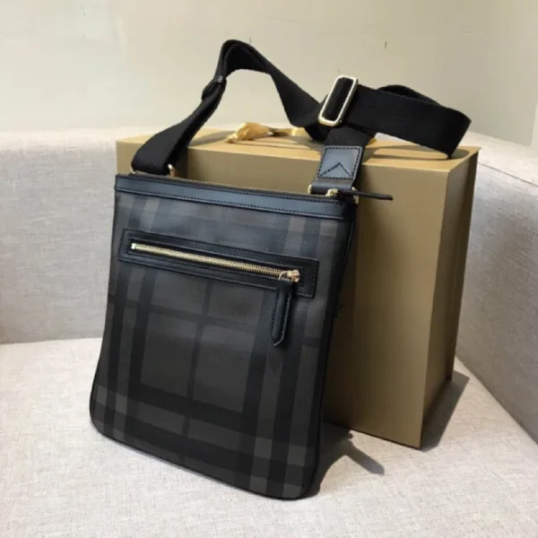 Shoulder crossbody bag Size:27X28cm Code:400123