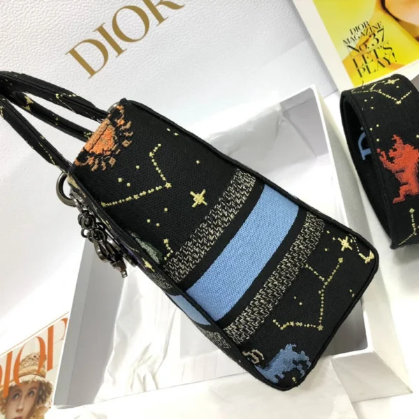 Lady D-Lite Tanabata Size: 24 x 20 x 11 cm Model No. M0565