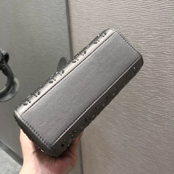 Lady collection size:17cm