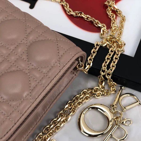 CARO Series Size: 24*15*7cm