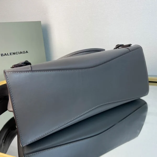 Balenciag* Neo Classic biker bag Size: 25*33*13*20cm