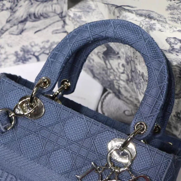 Lady Embroidered Diamond Collection Size:24cm