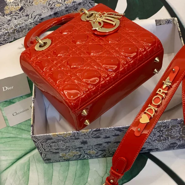 ABCDior Calf Patent Leather Rattan Tote Size: 20 x 16.5 x 8cm