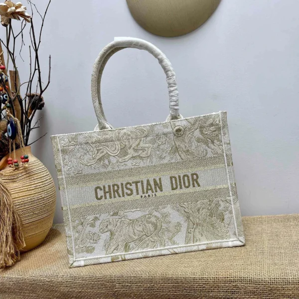 Book Tote Collection Size: 41.5cm 36cm 22cm