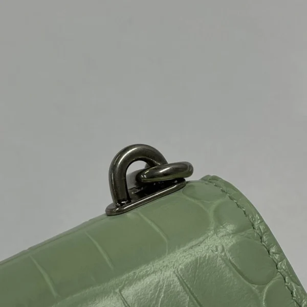 Crossbody Bags Size: 19✖️10✖️7cm