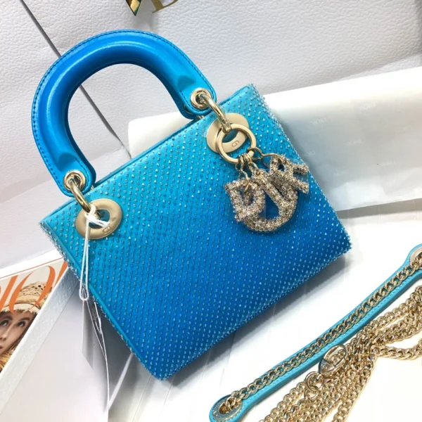 Lady Collection: Size: 17*15*7cm